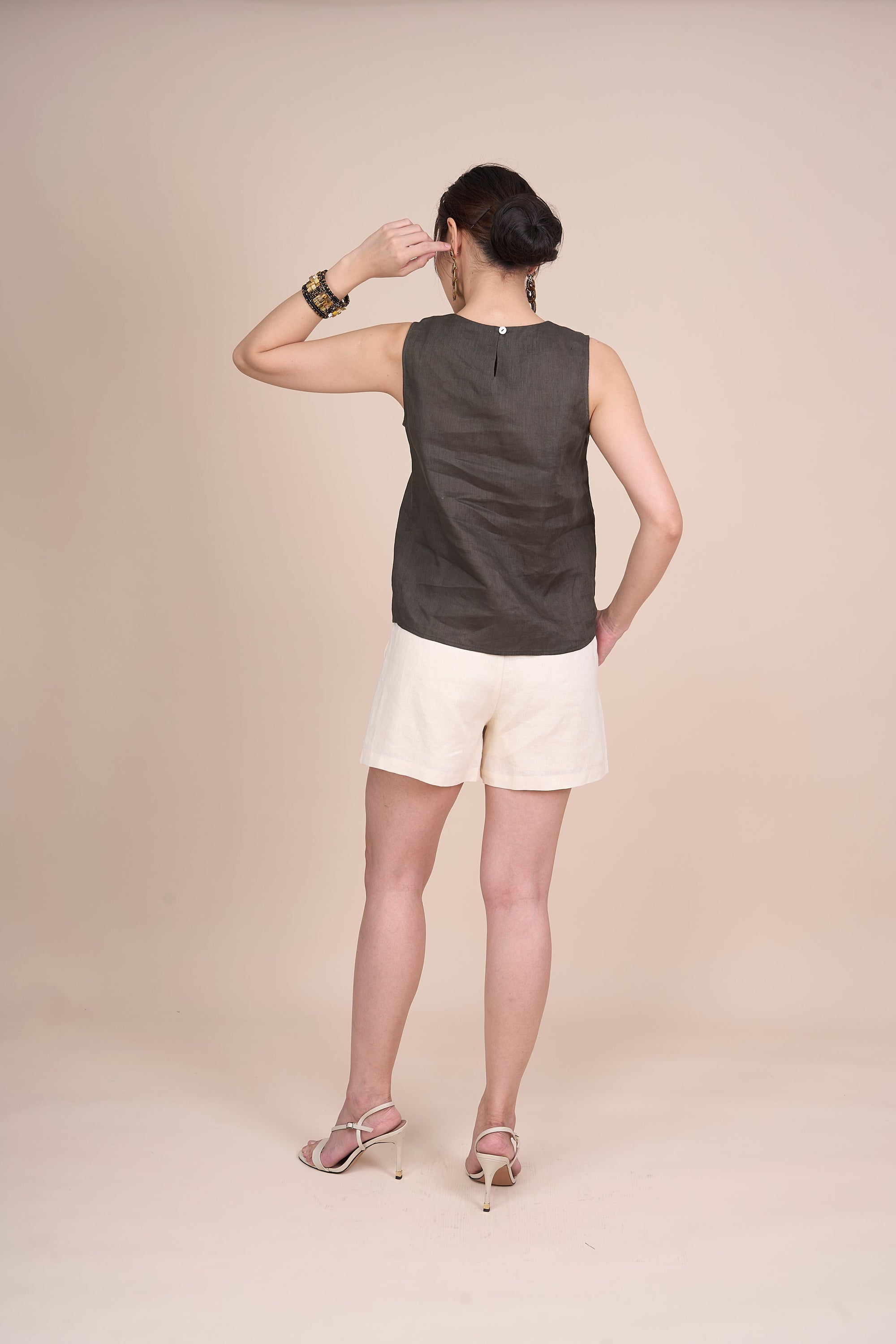 ESTELA SLEEVELESS TOP
