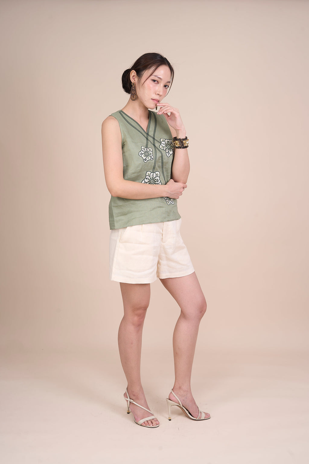 ESTELA SLEEVELESS TOP