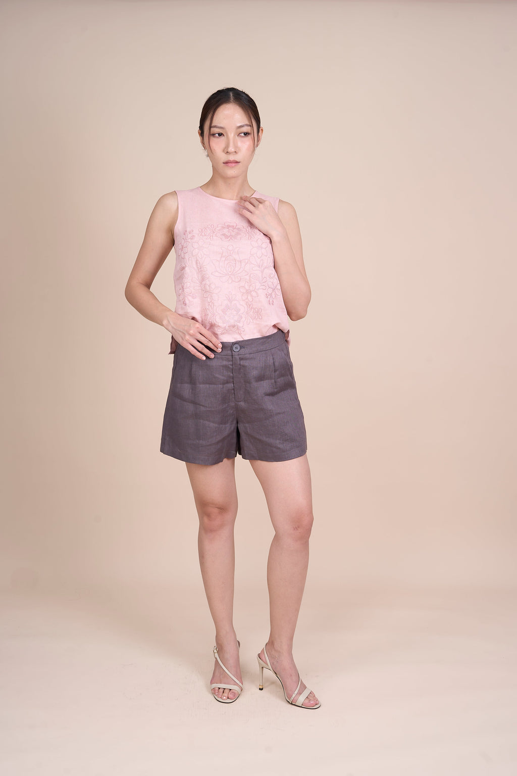 YVONNE SLEEVELESS TOP