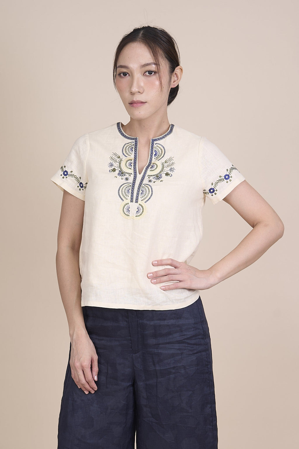 MEGAN SHORT SLEEVE TOP