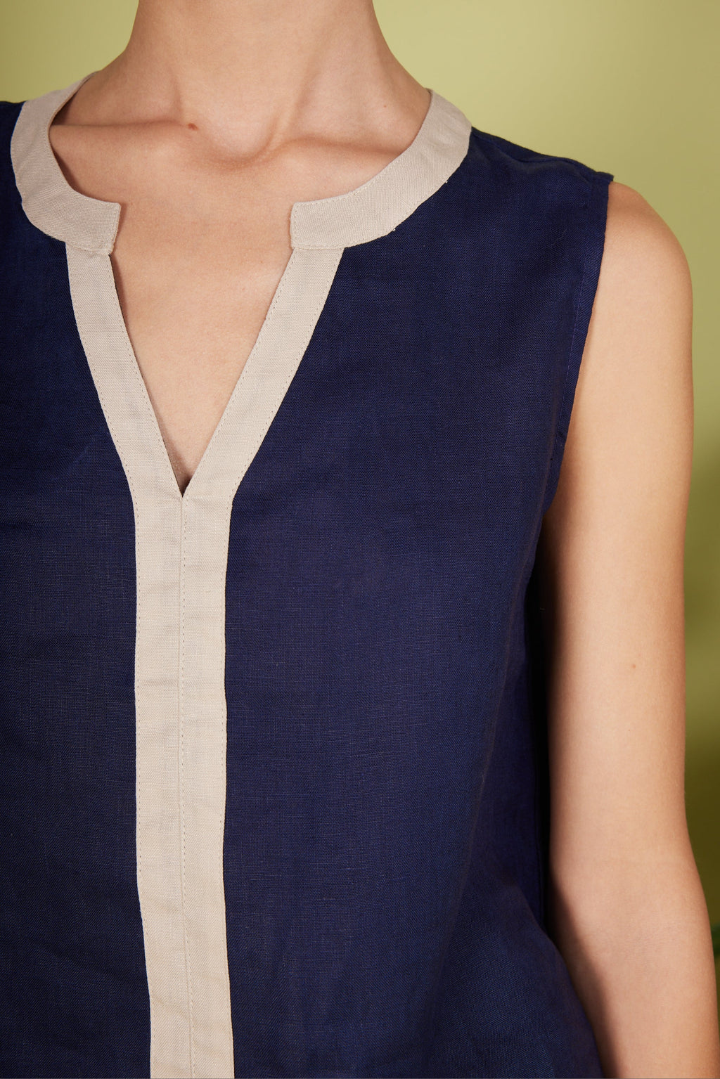 DANIELLE SLEEVELESS TOP