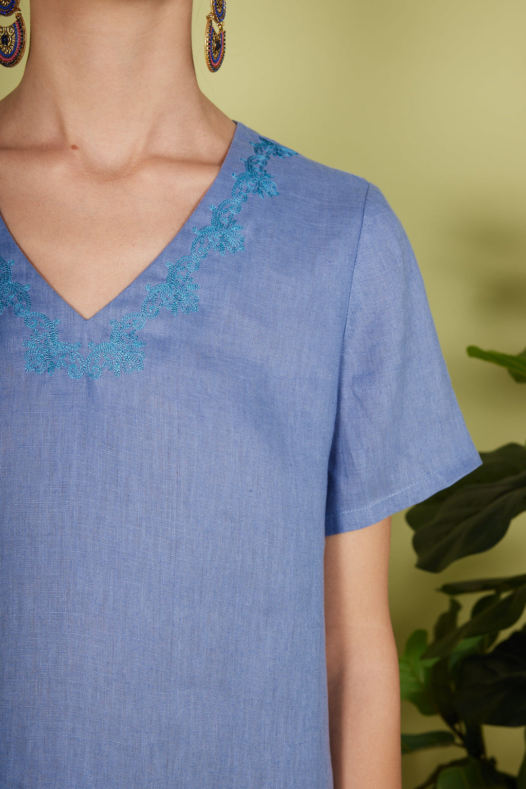 EMBROIDERED MIDI DRESS