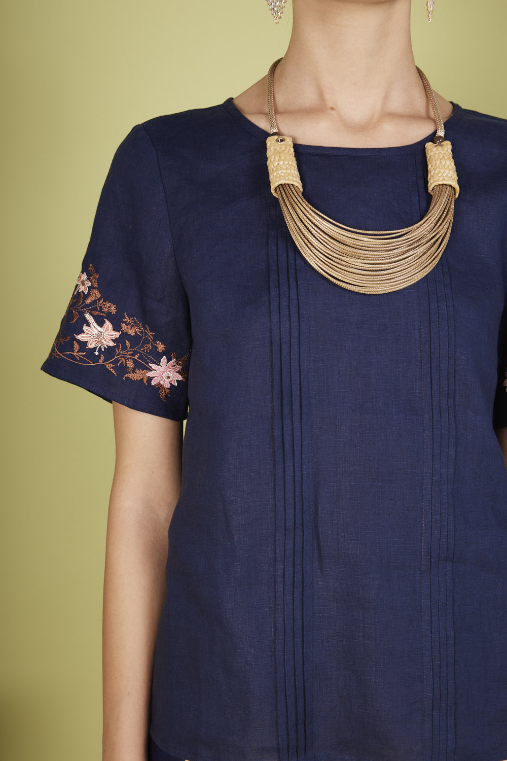 LOLA SHORT SLEEVE TOP