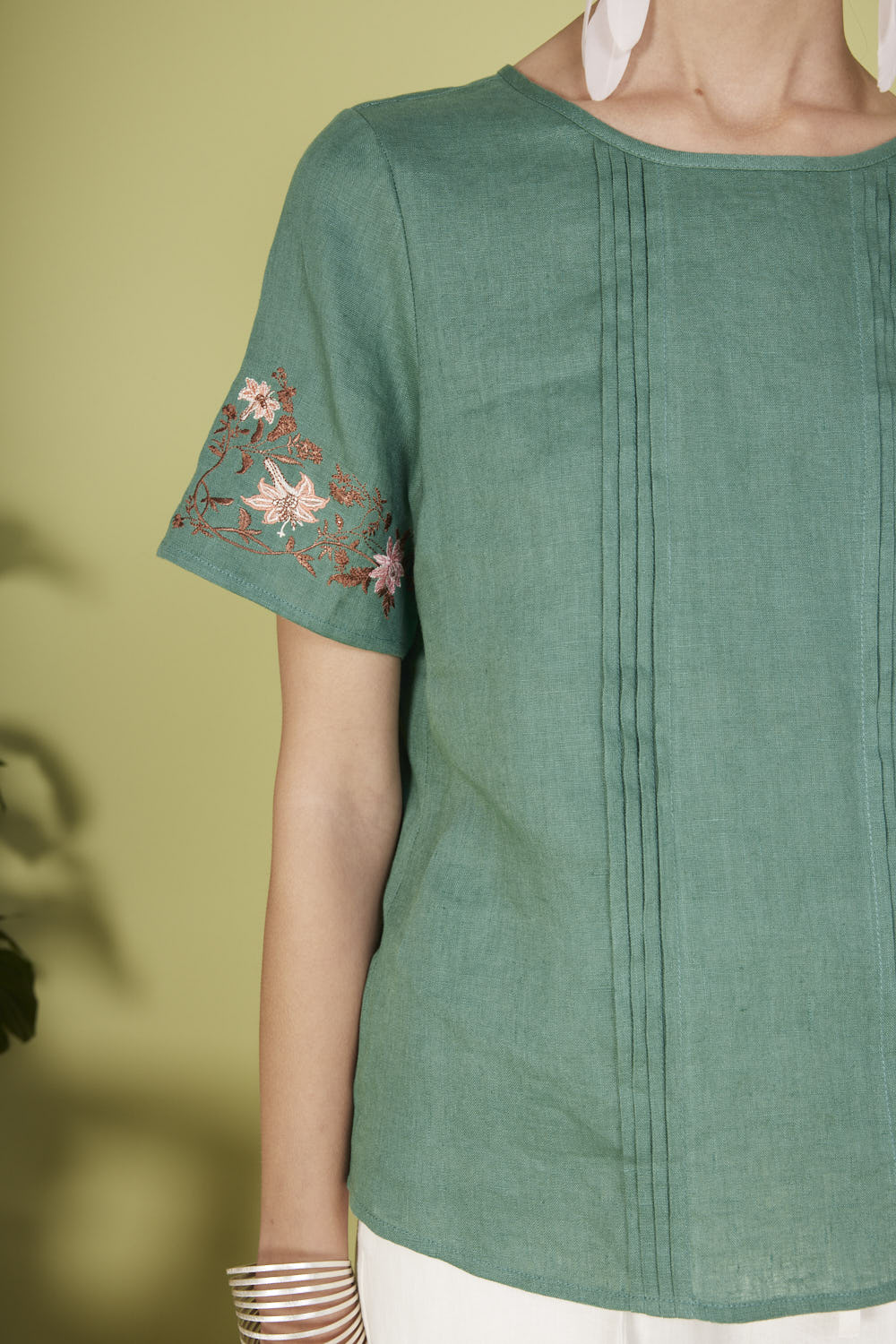 LOLA SHORT SLEEVE TOP